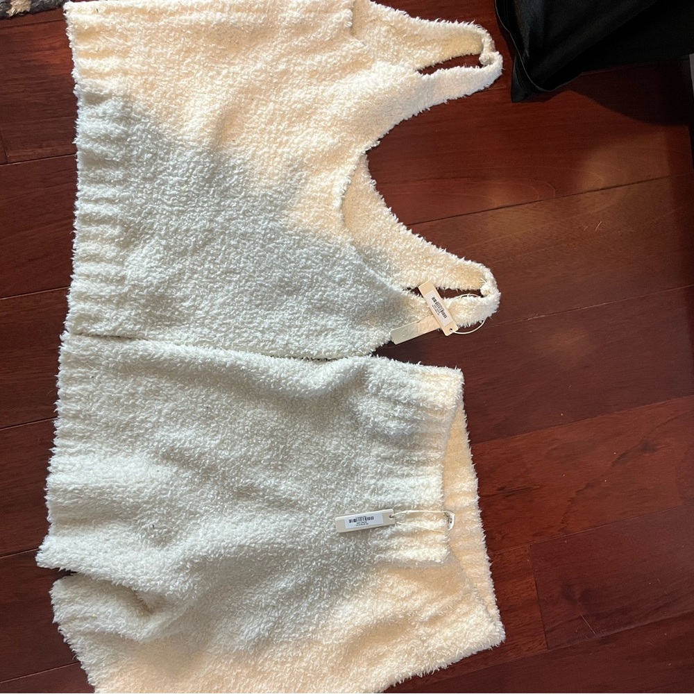 SKIMS- Cozy Fuzzy Tank and Shorts Set